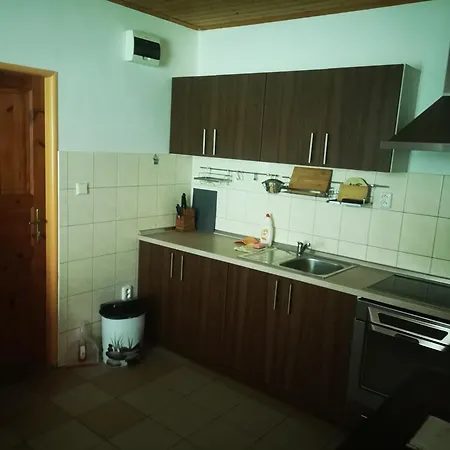 Green Apartments شقة فندقية