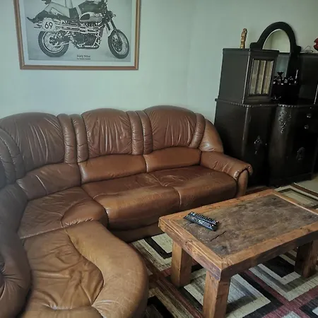 Green Apartments شقة فندقية Lustenice